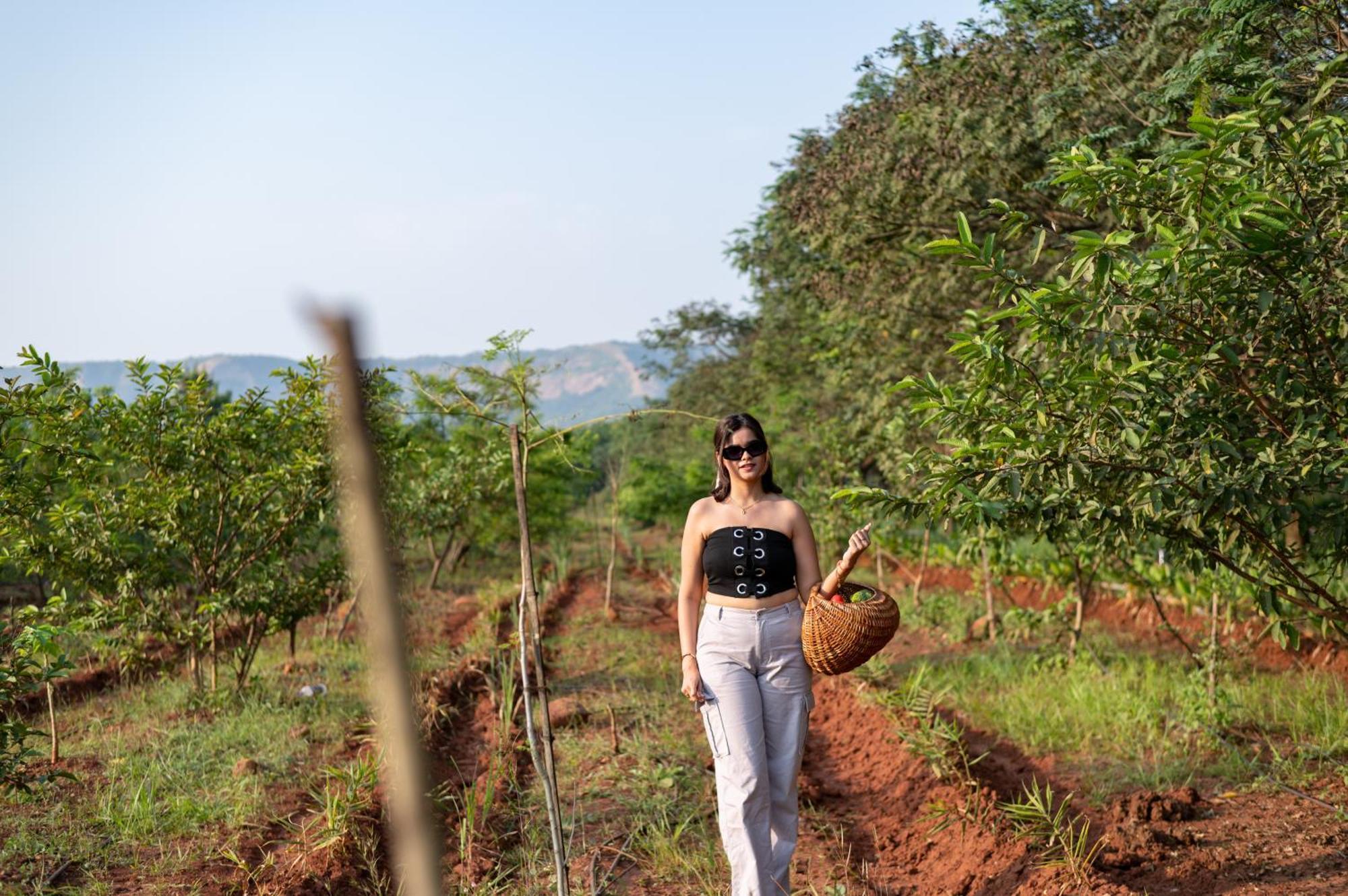 Sterling Stolen Heaven Lonavala Hotel Bagian luar foto