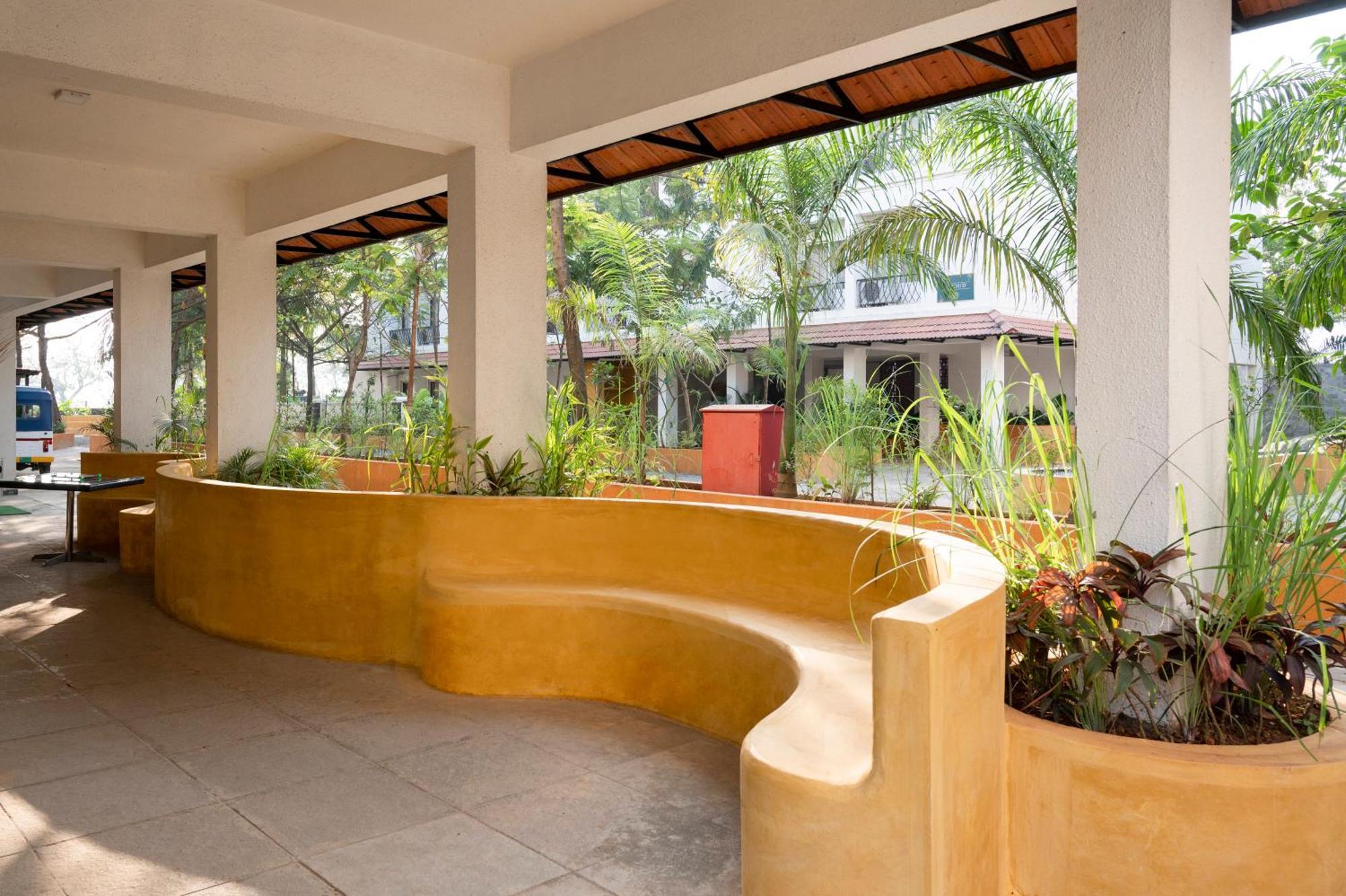Sterling Stolen Heaven Lonavala Hotel Bagian luar foto
